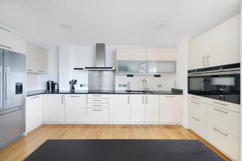 2 bedroom flat to rent, Axis Court, 2 East Lane, London