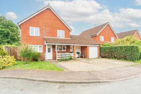 4 bedroom detached house for sale, St. Margarets Gardens, Hoveton