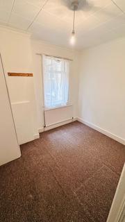2 bedroom maisonette to rent, Pinner Road, Harrow HA1