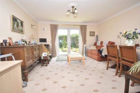 3 bedroom bungalow for sale, Kingsmead, Ledbury, Herefordshire, HR8