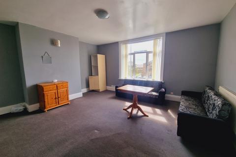 2 bedroom apartment to rent, Highgate, Bradford, BD9