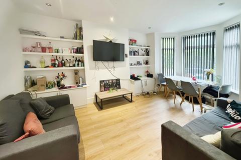 6 bedroom end of terrace house to rent, Acomb Street, Manchester, Greater Manchester, M15