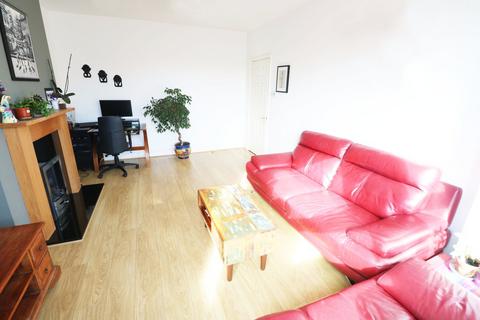 4 bedroom maisonette for sale, Park Road, Colliers Wood, London, SW19