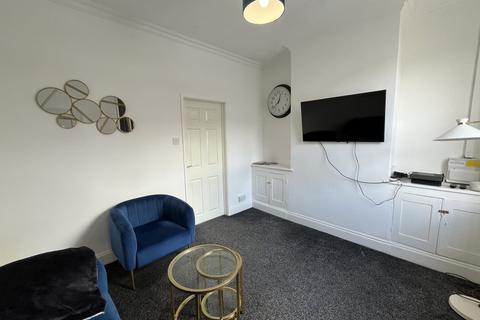 3 bedroom terraced house to rent, Mount Street, Chaplefields, Coventry, CV5