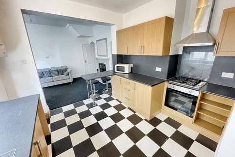2 bedroom ground floor flat for sale, Richmond Road, West Harton, South Shields, Tyne and Wear, NE34 0QL
