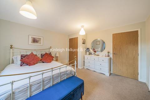 Flat 2, 17 Henry Road, London, SW9 7BQ