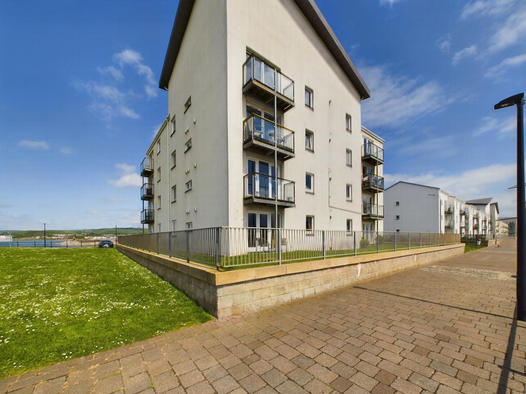 Mariners View, Ardrossan KA22 2 bed flat for sale £105,000