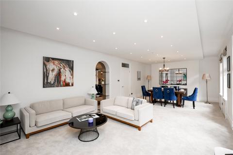 4 bedroom flat to rent, Iverna Court, Kensington, W8