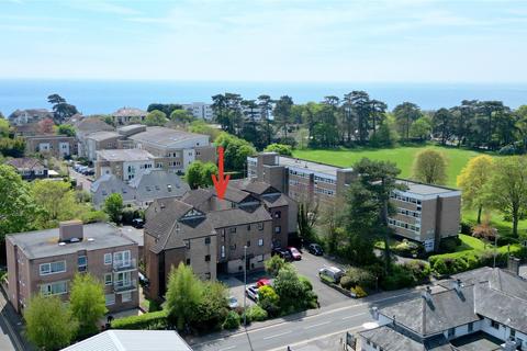 1 bedroom apartment for sale, Diana Court, Lymington Road, Highcliffe, Highcliffe, Christchurch, Dorset, BH23