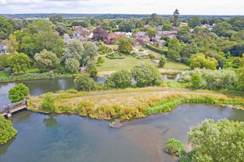 5 bedroom character property for sale, Salisbury Road, Winkton, Christchurch, BH23