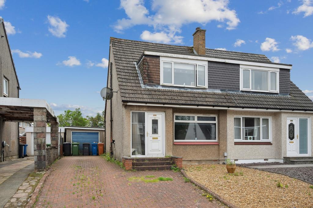 Woodstock Avenue, Kirkintilloch... 3 bed semidetached house for sale £160,000