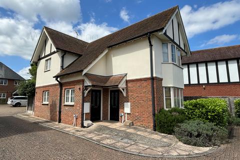 2 bedroom apartment for sale, Vicarage Gardens, Whitstable CT5