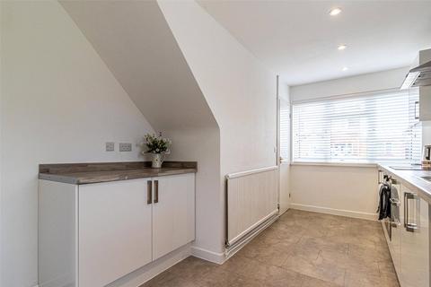 1 Heath Way, Swindon, SN3 4DT