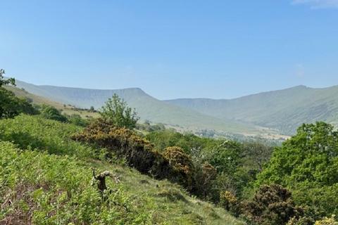 5 bedroom detached house for sale, Tregaer Road, Llanfrynach, Brecon, Powys.