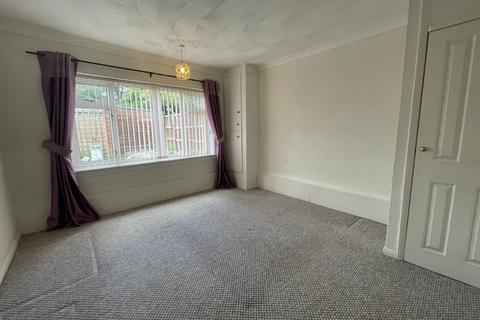 2 bedroom ground floor maisonette to rent, Chestnut Avenue, Gillway, Tamworth, B79