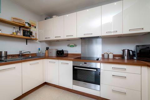2 bedroom flat for sale, Westwood Drive, Canterbury, CT2