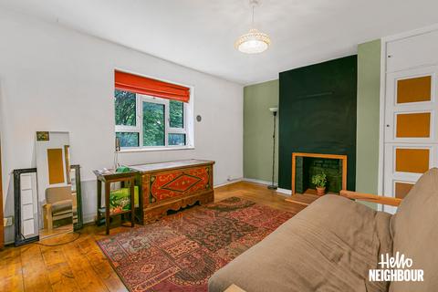 2 bedroom apartment to rent, Edensor Gardens, London, W4