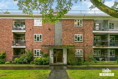 2 bedroom apartment to rent, Edensor Gardens, London, W4