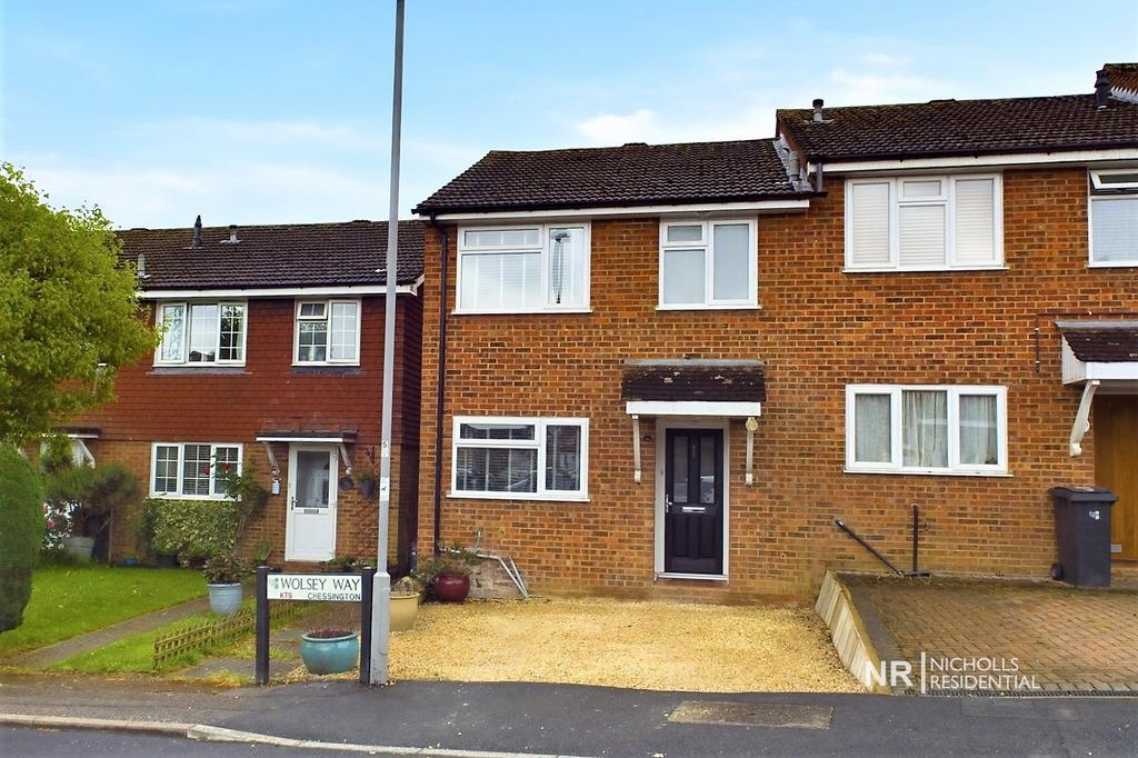 Wolsey Way, Chessington, Surrey. KT9 3 bed end of terrace house for