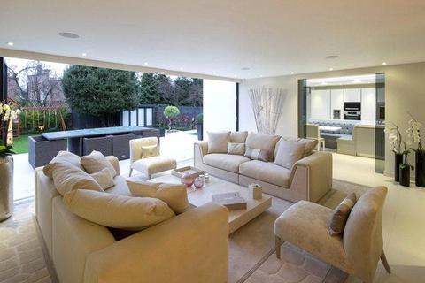 5 bedroom detached house to rent, St Johns Wood, London NW8