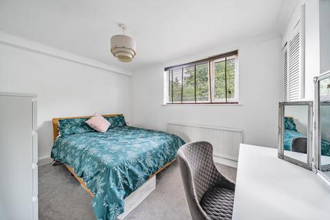 2 bedroom flat for sale, Park Hill Road, Bromley