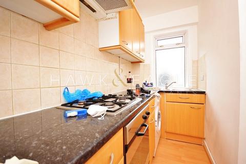 2 bedroom flat to rent, Commercial Road, London, Greater London. E1