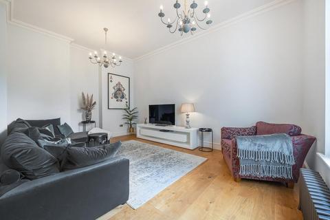 2 bedroom flat for sale, Willoughby Lane, Bromley