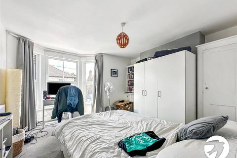 5 bedroom end of terrace house for sale, Park Road, Sittingbourne, ME10