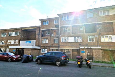 House share to rent, Hackington Crescent, Beckenham, Kent, BR3