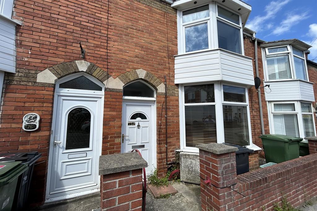 Weymouth 2 bed terraced house to rent £1,050 pcm (£242 pw)