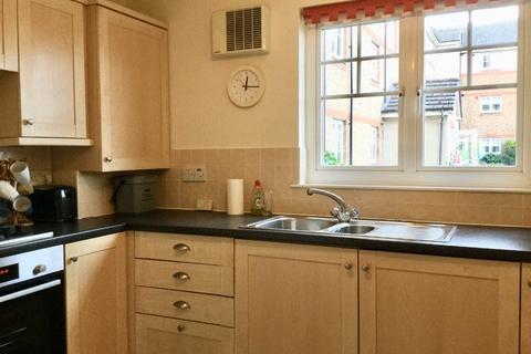 2 bedroom flat to rent, Wood Court, South Ayrshire KA10