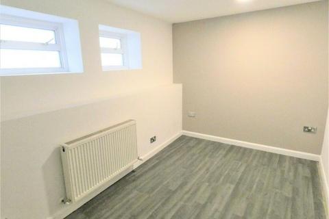 3 bedroom flat to rent, 5C Temple Street, London E2