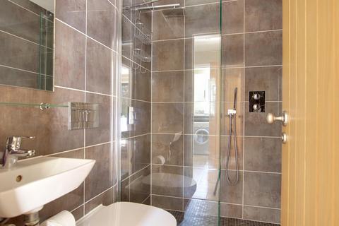 Lingbrook Tattenham Road, Brockenhurst, SO42 7SA