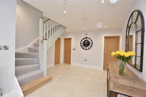 5 bedroom detached house for sale, Pottery Hill, Pottery Hill, Pottery Lane, Woodlesford, Leeds