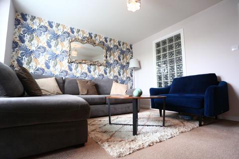 2 bedroom flat to rent, West Granton Road, Granton, Edinburgh, EH5