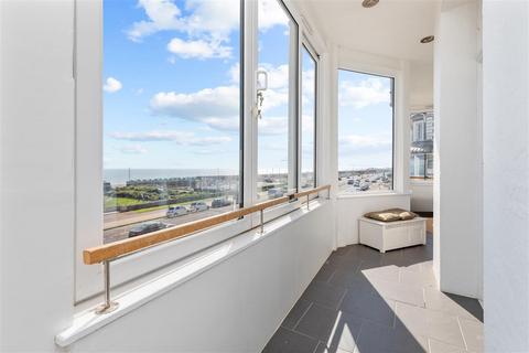 2 bedroom flat for sale, 193 Kingsway, Hove BN3