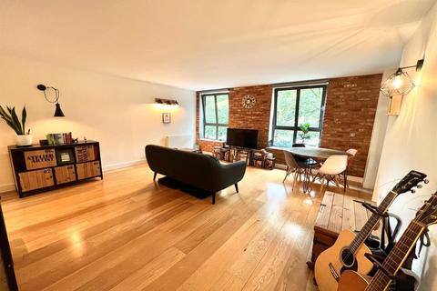1 bedroom apartment for sale, St Williams Court, Gifford Street, Kings Cross , London, N1
