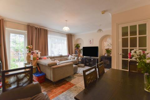 3 bedroom terraced house for sale, Belgrave Manor, Brooklyn Road, Woking, Surrey, GU22