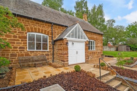 2 bedroom detached house for sale, High Street Finedon, Northamptonshire, NN9 5JN