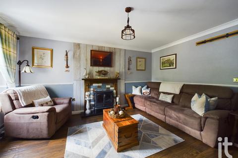 48 Blackbrook Drive, Chinley, High Peak, SK23 6BF