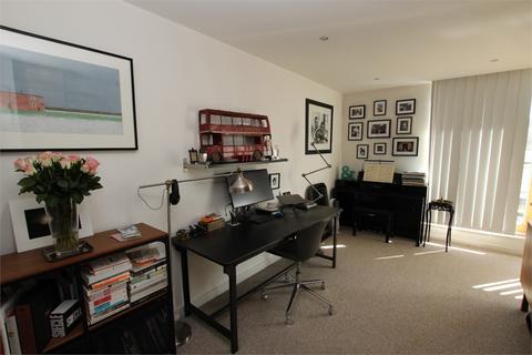 2 bedroom penthouse to rent, 62 Close, Newcastle upon Tyne, NE1
