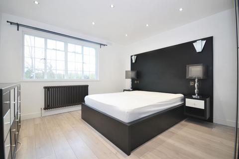 34 Ealing Village, London, W5 2LZ