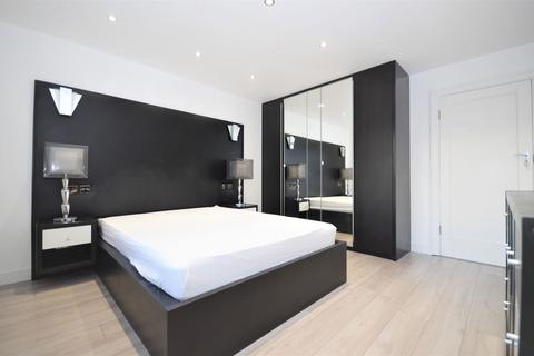 34 Ealing Village, London, W5 2LZ