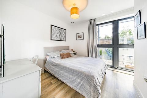 1 bedroom flat for sale, Osiers Road, Wandsworth