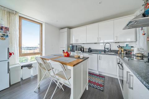 2 bedroom flat for sale, St. Marks Square, Bromley