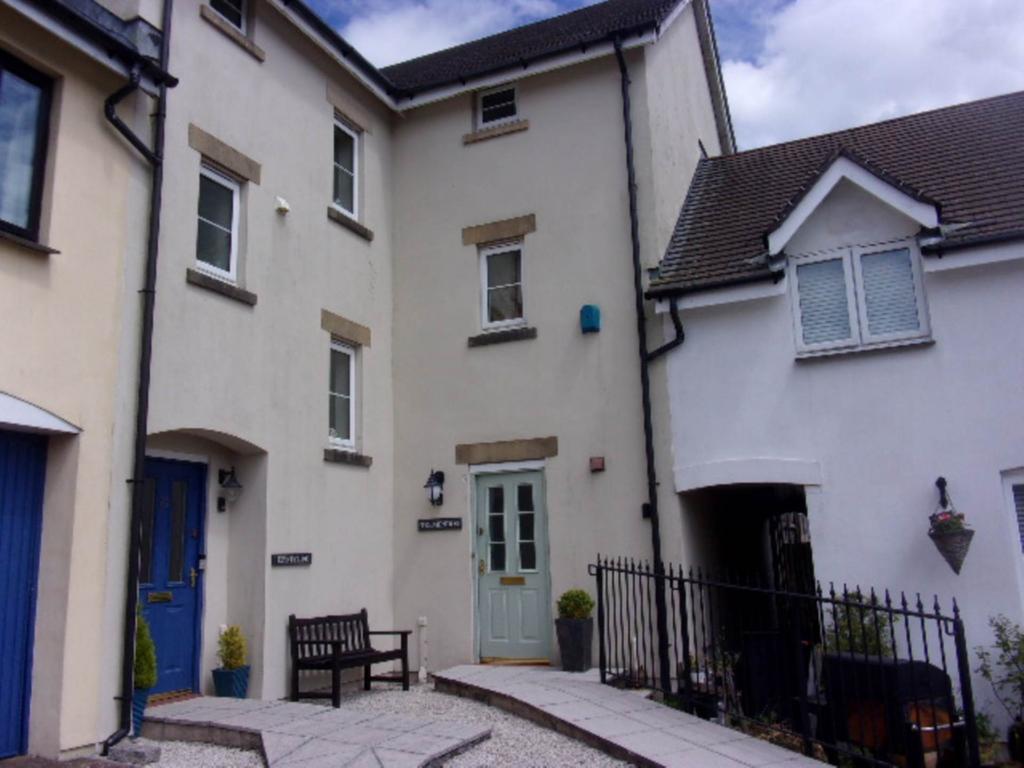 Beechwood Drive, Camelford 3 bed house to rent £950 pcm (£219 pw)