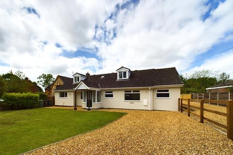 5 bedroom chalet for sale, Marlpit Road, Thompson, IP24