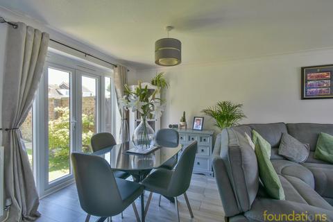 9 Gleneagles Close, Bexhill-on-sea, TN40 1UH