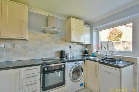 9 Gleneagles Close, Bexhill-on-sea, TN40 1UH
