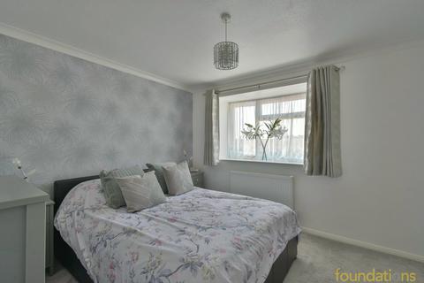 9 Gleneagles Close, Bexhill-on-sea, TN40 1UH